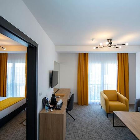 City Inn Pristina Exterior foto