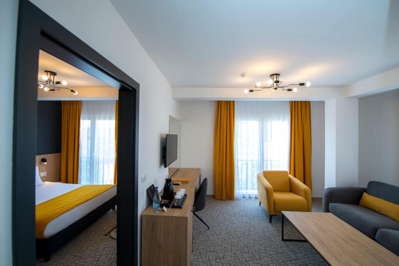 City Inn Pristina Exterior foto